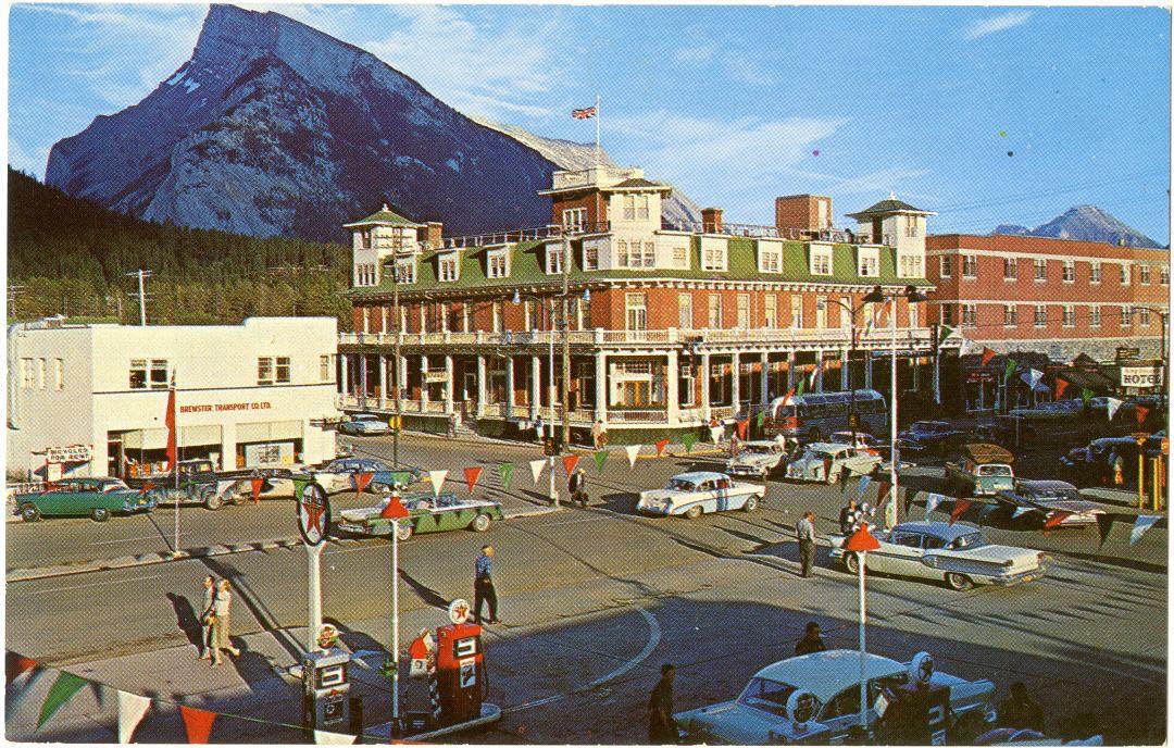 BanffCanoeClub's tweet photo. Banff back then: The junction of Banff Ave. and Caribou St. with the original facade of the Mount Royal Hotel. 📸: @whytemuseum https://t.co/z6NqjONo0c