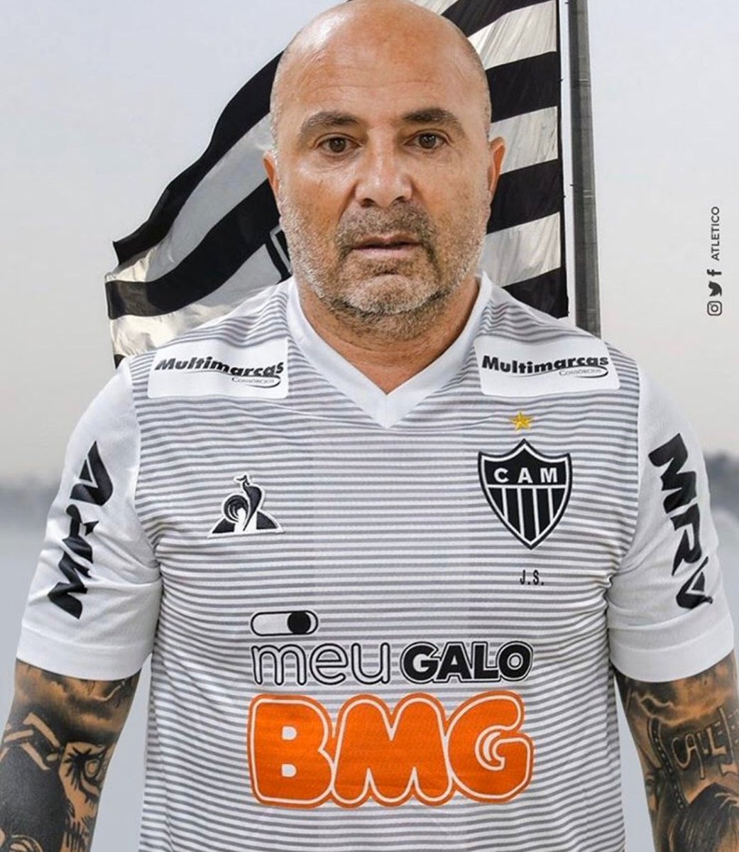 chile_espanol's tweet photo. Jorge Sampaoli en su cumpleaños, solidariza con estallido social en Chile "Yo estube de rehén en ese País".#Conmebol #Viernes13 https://t.co/0cl9GMcewB