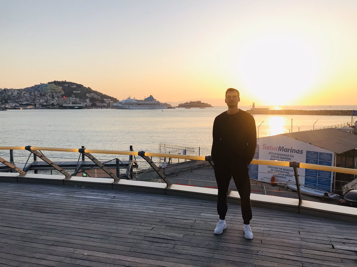 SertanKinali's tweet photo. ☀️ 
#kusadasi 
13.03.2020 https://t.co/8Kb1VtadpM