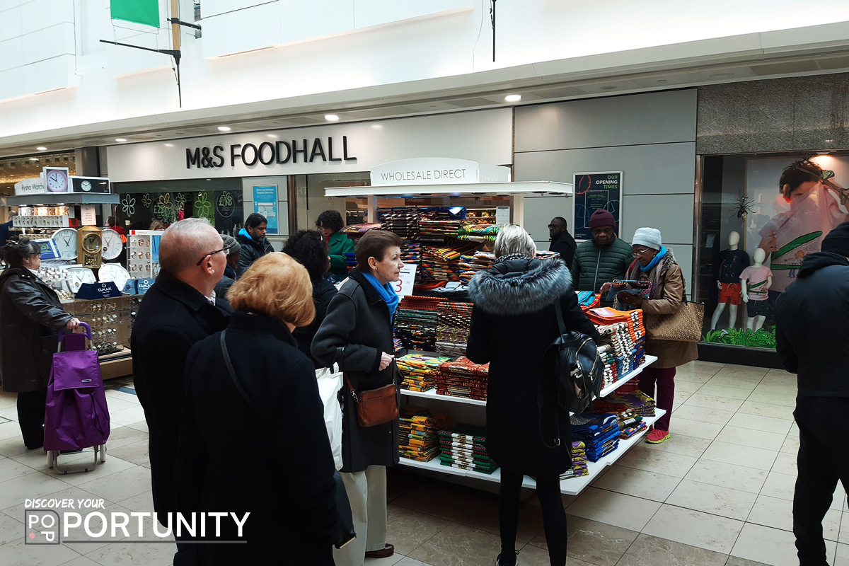 POPRetailUK's tweet photo. It was a busy morning for Wholesale Direct who were placed at @Lewishamcentre last week to retail their vibrant printed scarves using one of our mobile kiosks. 

#RMU #Kiosk #Retail #ShoppingCentre #MobileKiosk #Scarves #Lewisham #PrintedScarves #SmallKiosk #Popupshop #Popup https://t.co/re7x4ZP4BW