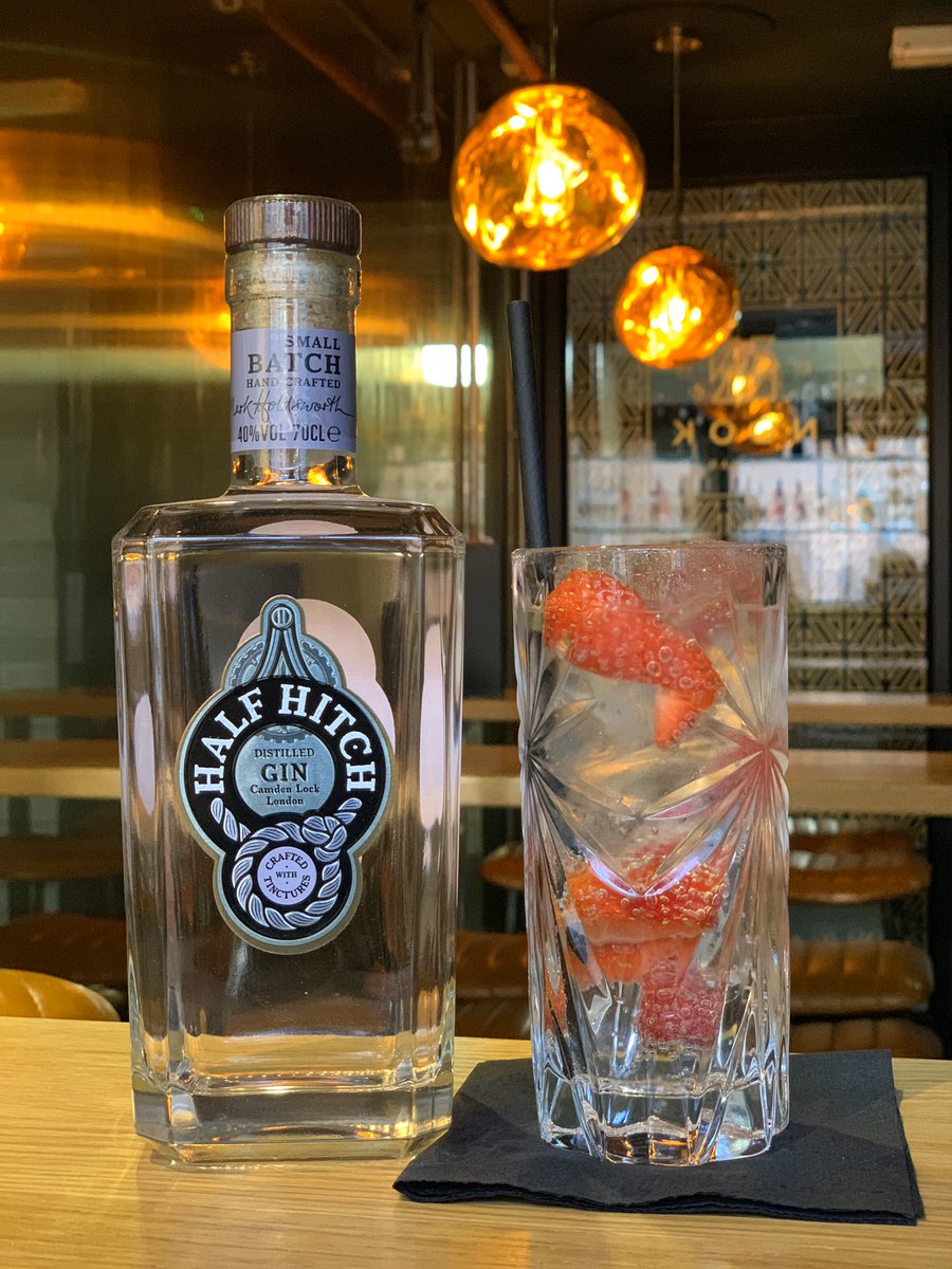 bar_nook's tweet image. @halfhitchgin berry with @FeverTreeMixers Indian tonic and fresh strawberries 
A must try when you come in this weekend!
#beautiful #gin #nook #kelham #kelhamisland #sheffield #sheffieldissuper @thisissheffieldapp @thisiskelham