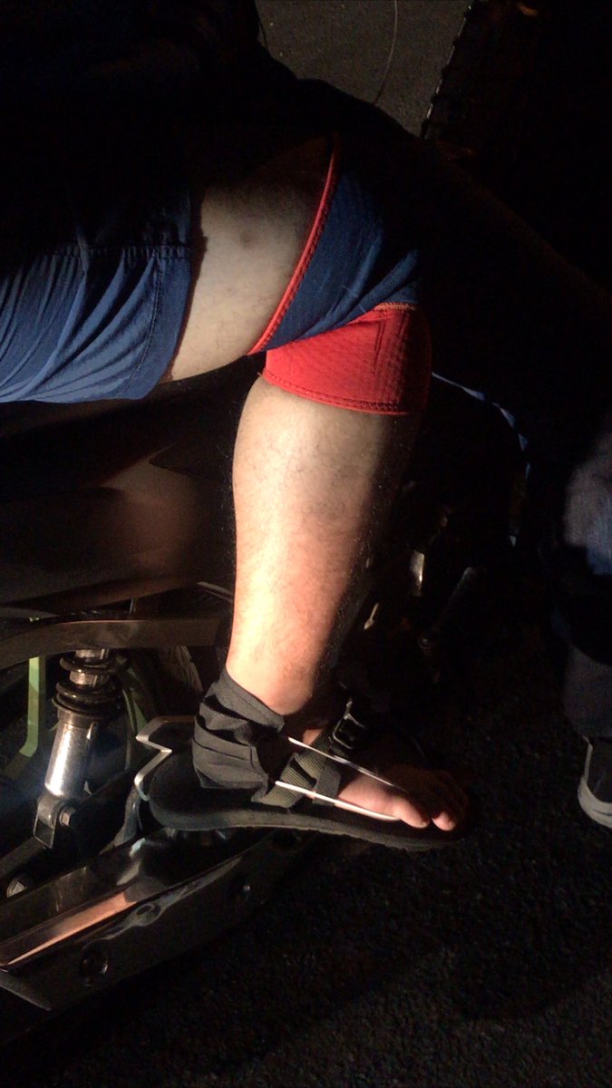 BilleGuzman's tweet image. Slippers bawal ❗️ face mask pwede! Buti oa yung paa may face mask jusko!  #AngkasSerye @angkas #Angkasph