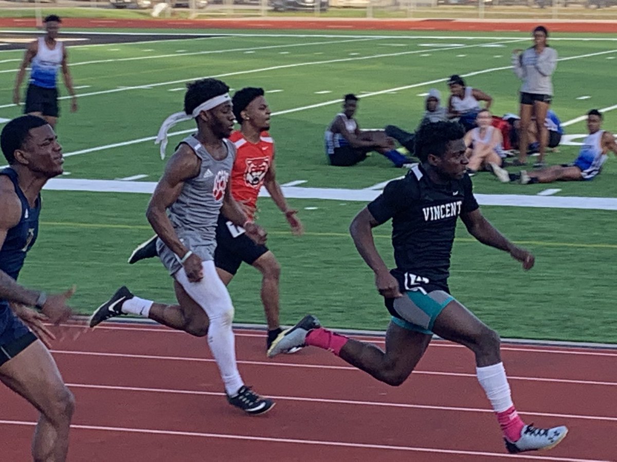 debbar205's tweet photo. Congratulations to Tae McGregor for winning the 100m with a time of 10.81, placing 2nd in the triple jump with a jump of 42’7” and placing 3rd in the 400m with a time of 51.87 at the Lincoln Invitational Meet yesterday. His other event the 200m was not run. https://t.co/y0JcKcAG3E