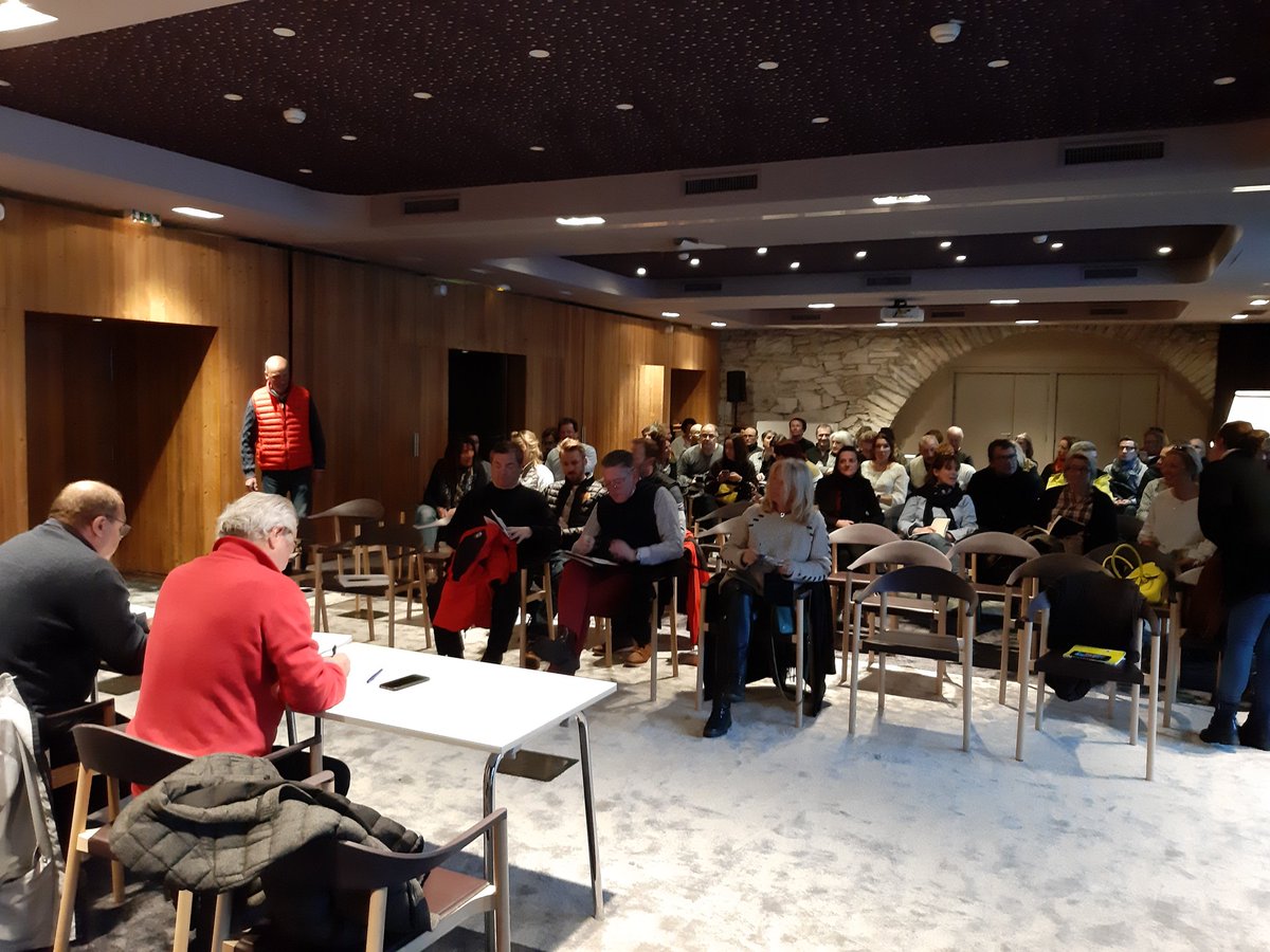 Radio Val d'Isère tweet media