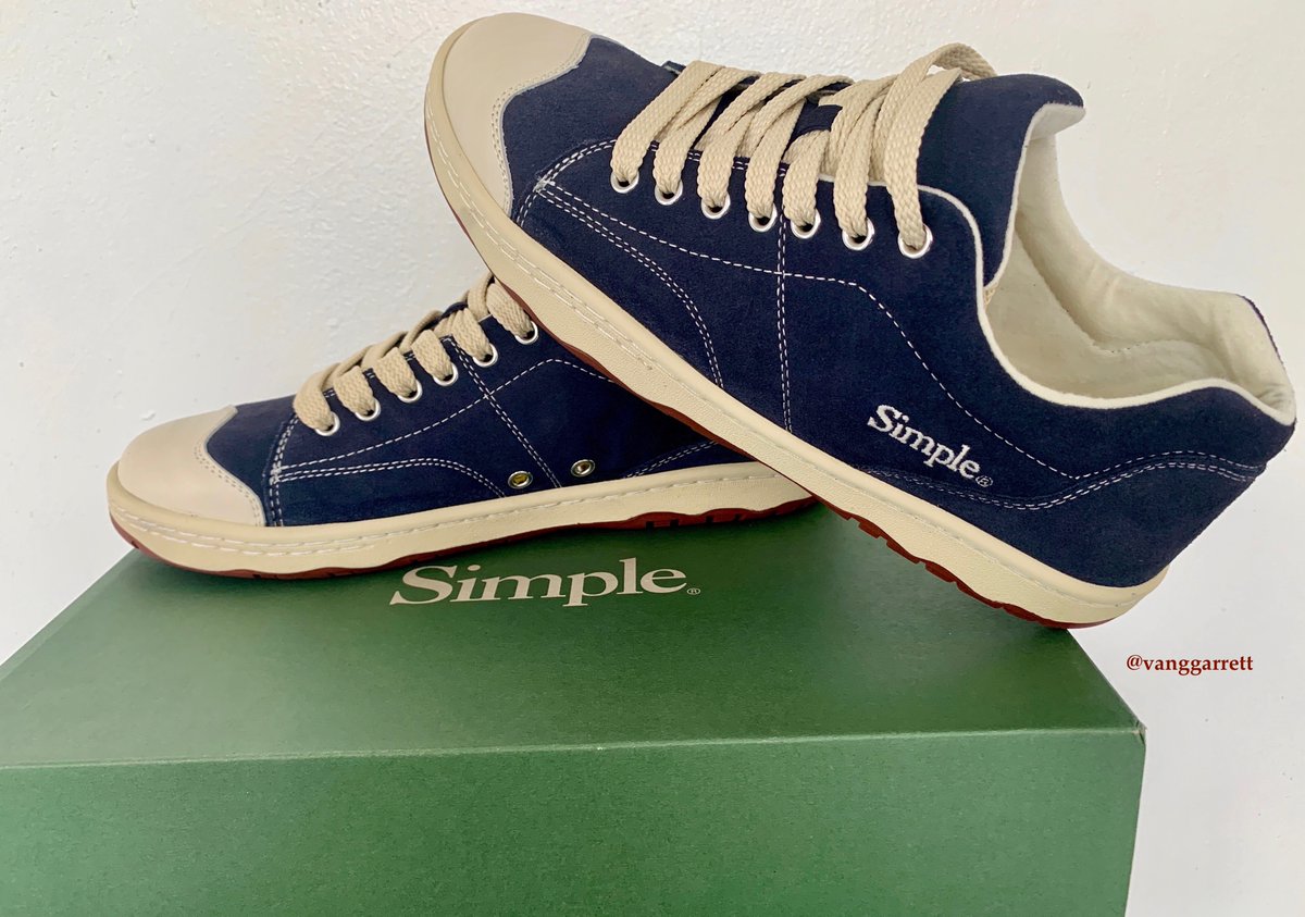 vanggarrett1's tweet photo. *****BREAKING NEWS*****
I’m a brand ambassador for Simple Shoes!
@YellowbrickSnkr @HMHKids #simpleshoes #KICKS #versify https://t.co/4GDSaWzWAB