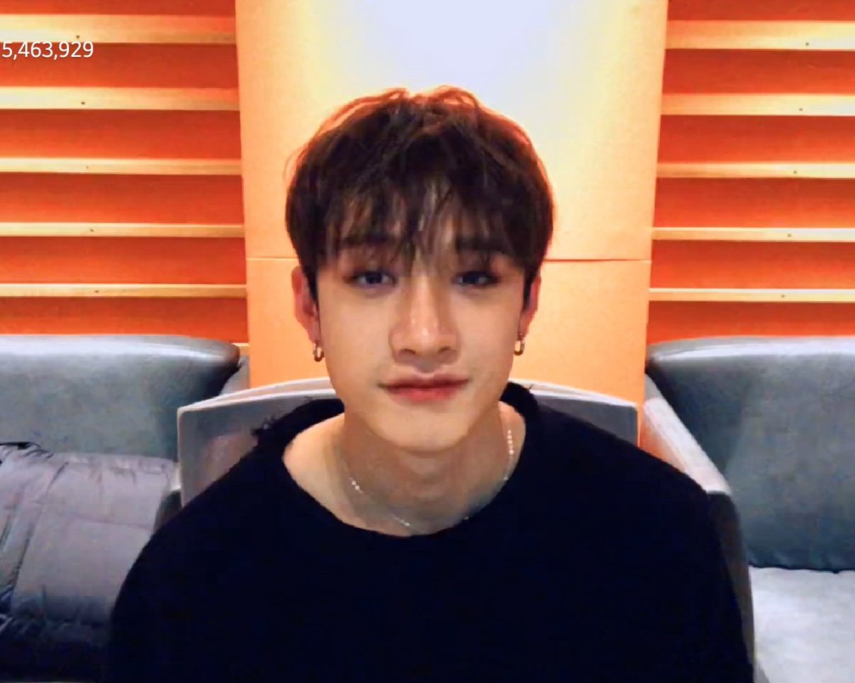 Iinonoot's tweet photo. To chan, thank you so much for helping me in my hardest times <333 #LettersForChan https://t.co/zoiVCXuhLd