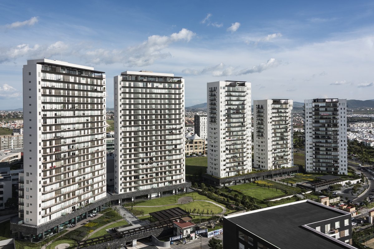_TallerG's tweet photo. Ubicado en Puebla, High Towers Elite desarrolla dos torres con unidades de vivienda dotadas de vistas privilegiadas, desde 90 m2 hasta 270m2 https://t.co/i2qRKDp07a