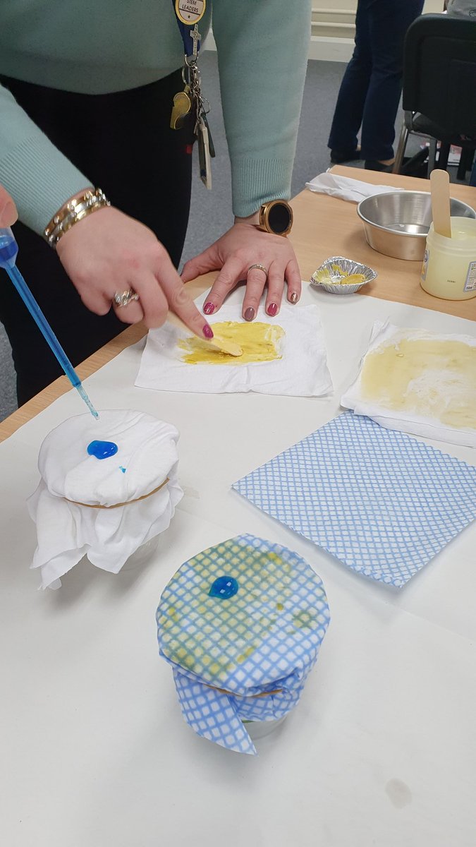 Glazgow's tweet image. Smearing beeswax, waterproof testing, catapulting hovercraft and designing shoes for dinosaurs...it can only be a couple of days at @SSERCprimary 👏👏👏 thanks for a brilliant couple of days at the @pstt_whyhow Sustain &amp;amp; Extend programme #STEM leadership course #ercstem #kpsstem