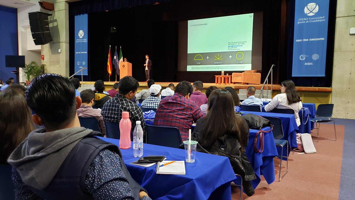 itafec_mx's tweet photo. Nos acercamos al final de la transmisión del día de hoy en el #SIICITESO 

@IgnacioFurnies responde dudas sobre su presentación.

Transmisión en vivo: https://t.co/JwRhwWzXzM
Organiza: @siic_iteso
Patrocinan: #MAREVA, #CYACSA y #ADOBES https://t.co/ag7vijyQWm