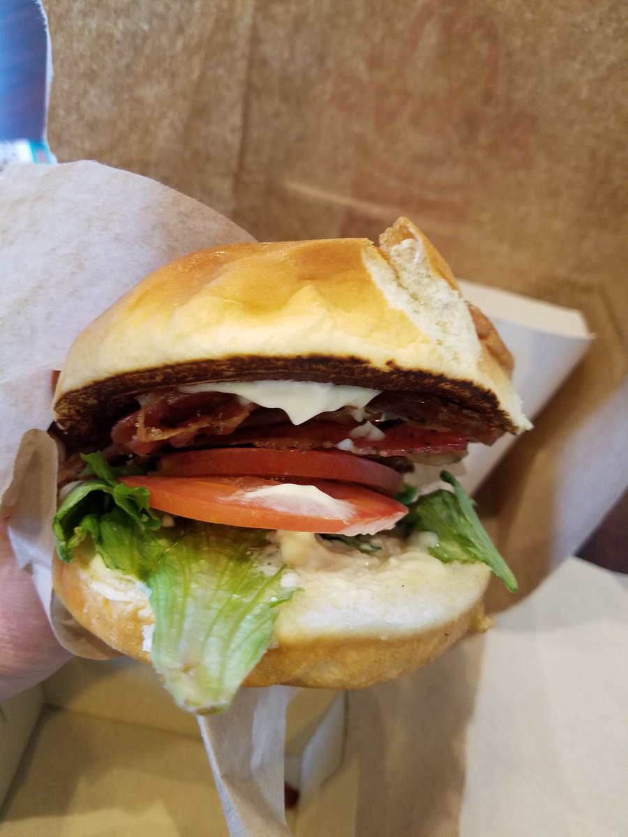 GilpinTommy's tweet photo. @Arbys Ugh where is it, not on my Arbys BLT #wheresdabacon https://t.co/h75ePpPJMS