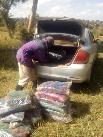 nations4hope's tweet photo. In response to the West Pokot flood and landslide in Kenya, HOPE helped arrange the purchase and distribution of blankets to those affected in the community. Such a great opportunity to share love and support to those in need! https://t.co/L9wzRve3fI