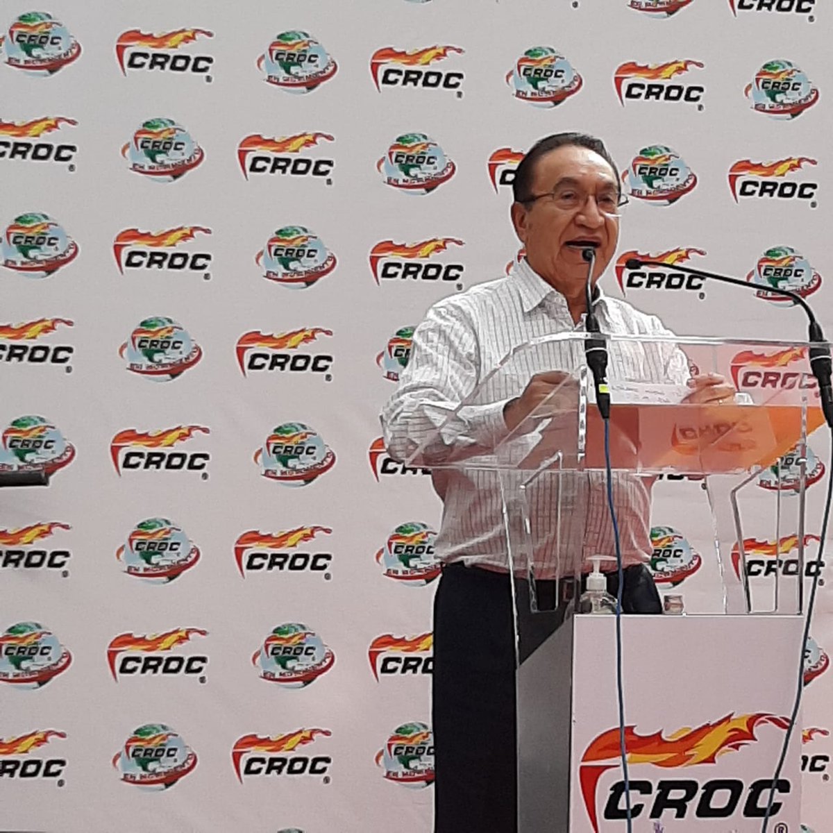 cesarmung's tweet photo. #Crocolima Presente en la Ciudad de México en #ConsejoNacionalLXV
Por qué Rendir Cuentas y Transparentar nuestros Resultados es Nuestro deber.@IsaiasSiCumple
#LaVelocidadesUnElementoImportanteDeLaPersuacion @davidoq
#CrocolimaEnMovimiento https://t.co/fv63XFNMb3