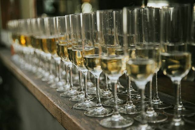 maderakitchenla's tweet photo. TGIF! Take some time to unwind and enjoy some bubbly with us 🥂 || Venue - @maderakitchenla | Photo - @whiteaugustphoto | Makeup/Hair - @makeupbysung | Dress - @bellaweddingbridal https://t.co/z49KqoW0SG https://t.co/Qyti2ZydBl