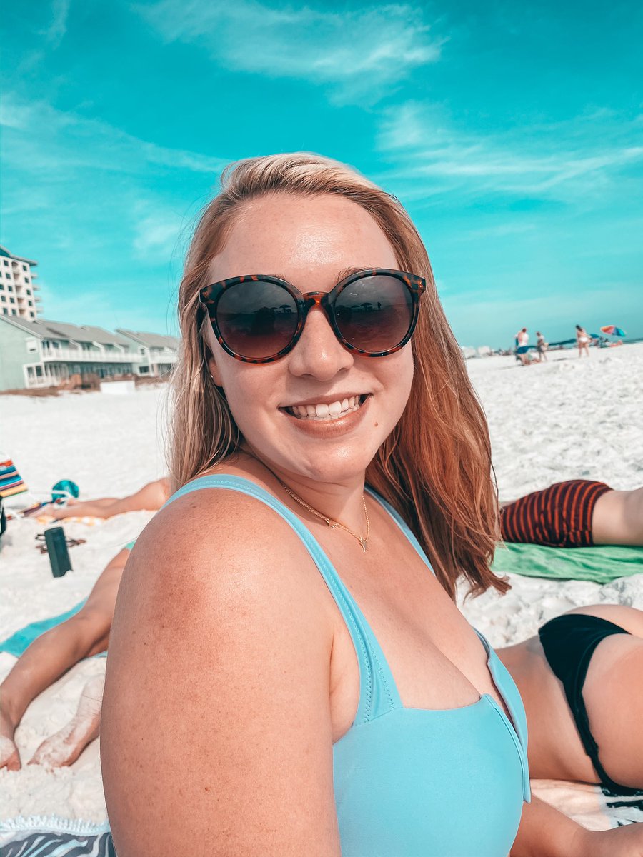 brooke14__'s tweet photo. spring break was again, legendary https://t.co/wHph5KGZmo