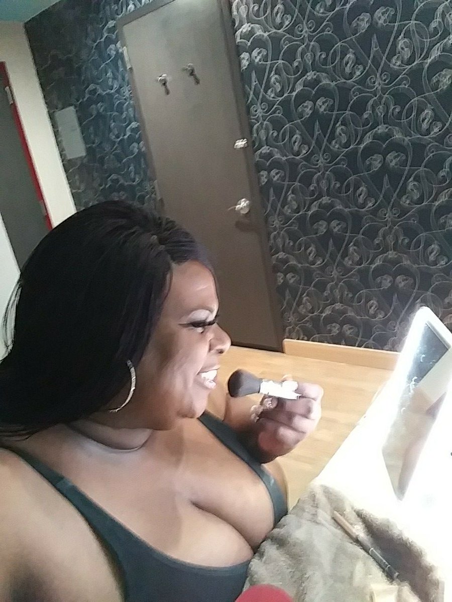 TSjuicynikki's tweet photo. T.G.I.F.....lights...Camera...Action
https://t.co/maKfgv6BW5
#Juicynikki #transisbeautiful #blackTRANSlivesmatter #BBWtranny #Shemale #translivesmatter #bbwawardshow https://t.co/GPr1TIkqBf