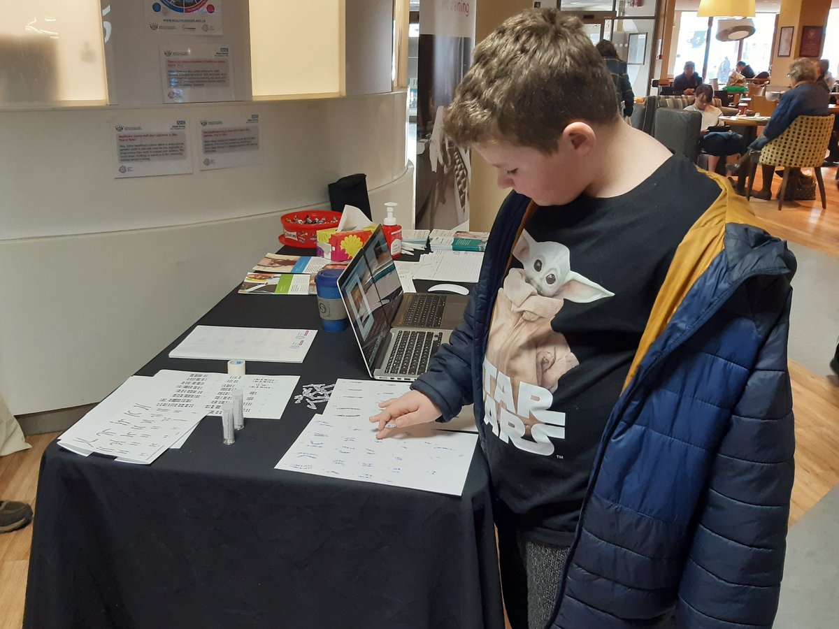 SouthEastHCSTN's tweet image. Another year of #HealthcareScienceWeek has come to an end at @RoyalSurrey. It was a nice opportunity to interact with the public and inform them about who we are! Looking forward to next year. @NSHCS @WeHCScientists #HCSWeek2020 #HCSWeek20