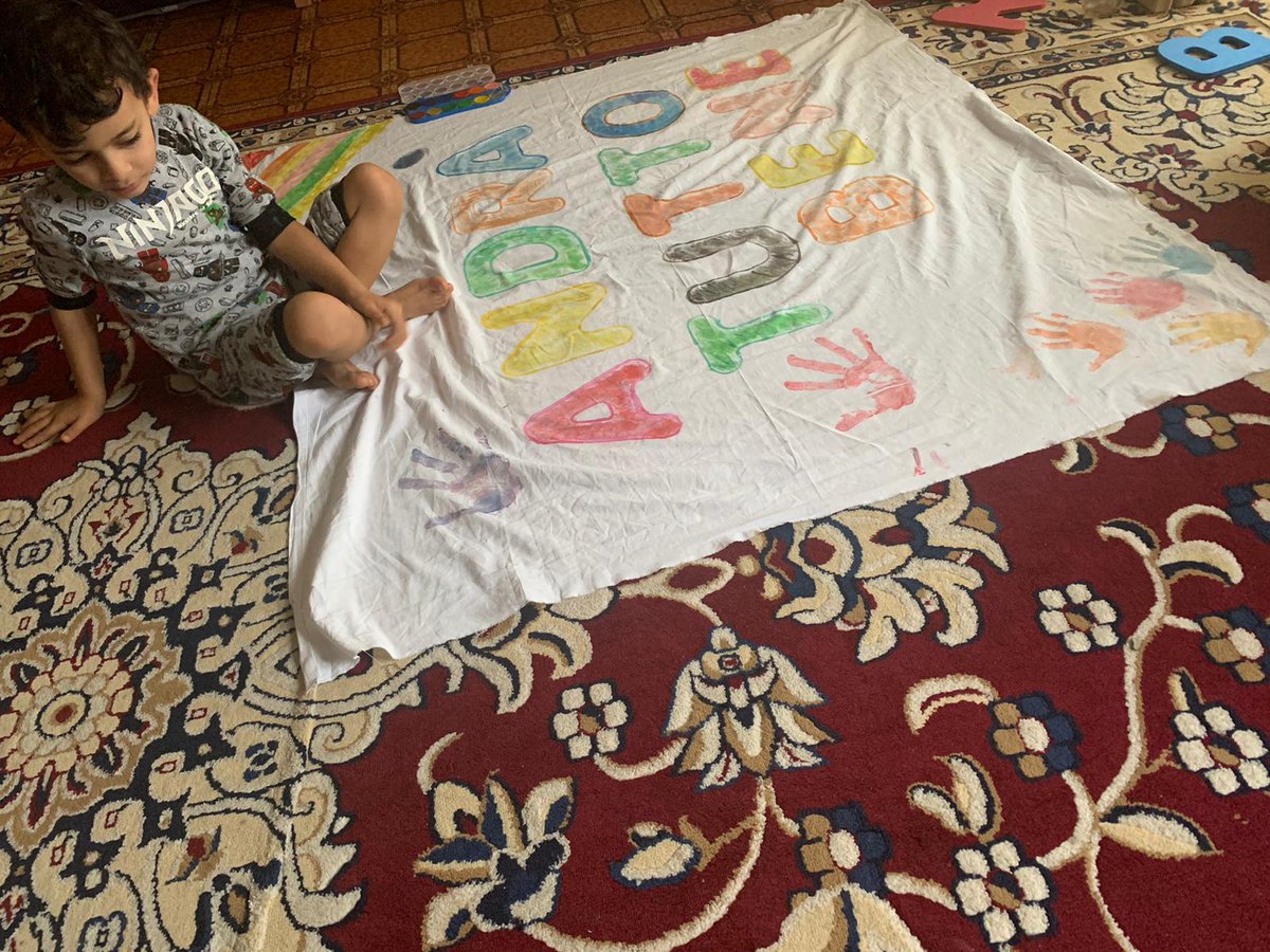 DailyMuslimIT's tweet photo. Mamma Sonia e Adam augurano a tutti noi che "Andrà tutto bene!" Ringraziamo Sonia che è stata la prima ad inviarci e aderire alla nostra iniziativa.
Faremo un articolo che pubblicheremo sul #DailyMuslim.
#quarantena #covid19 https://t.co/VmwACjEnTK