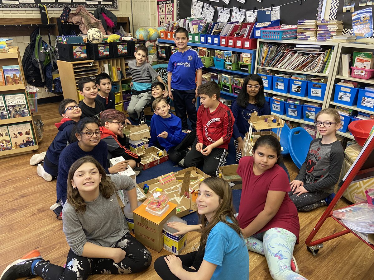 CraigSmithers4's tweet photo. STEAM Day Fun! @HilldaleSchool @MontvilleTwpSch https://t.co/Uo7XqEl49n