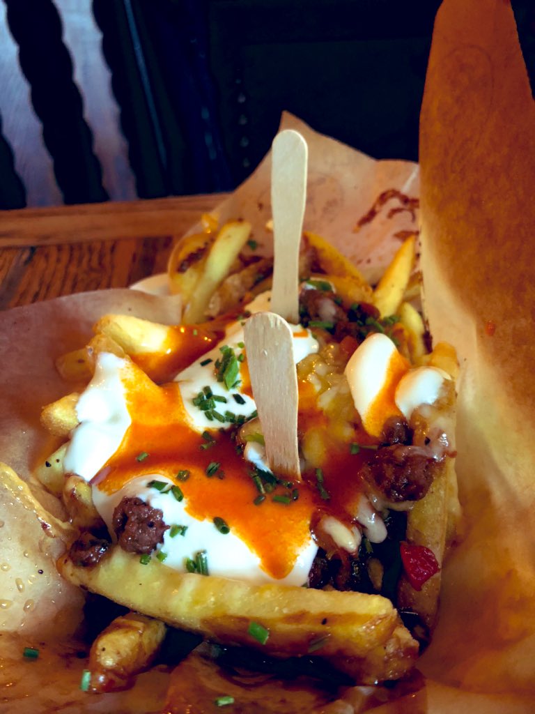 DukesHighgate's tweet image. Ted burger weekend special! Double Wagu pattie, frickles, American cheese, crispy onions &amp;amp; chilli fries. You might need a lie down after