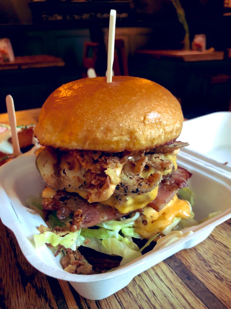 DukesHighgate's tweet image. Ted burger weekend special! Double Wagu pattie, frickles, American cheese, crispy onions &amp;amp; chilli fries. You might need a lie down after