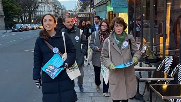 MCLemardeley's tweet photo. Dans 48 heures, nous votons pour le premier tour des #Municipales2020. Ce soir, nous revenons sur ces semaines de campagne à votre rencontre, à vos côtés ⬇️💚 1/7 #Hidalgo2020 https://t.co/uIPMY6prcB