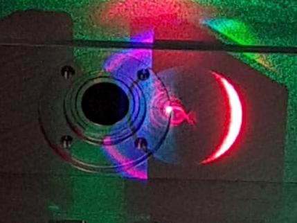 Class5Photonics's tweet photo. Our Logo:
A capture of the #superfluorescence ring arising from an #OPA. The ring arises from the tiniest quantum fluctuations amplified and phase-matched along a cone around the intense pump laser.
The pure beauty of the nature of light.
This is what drives us every day! https://t.co/0dep8fmxtb