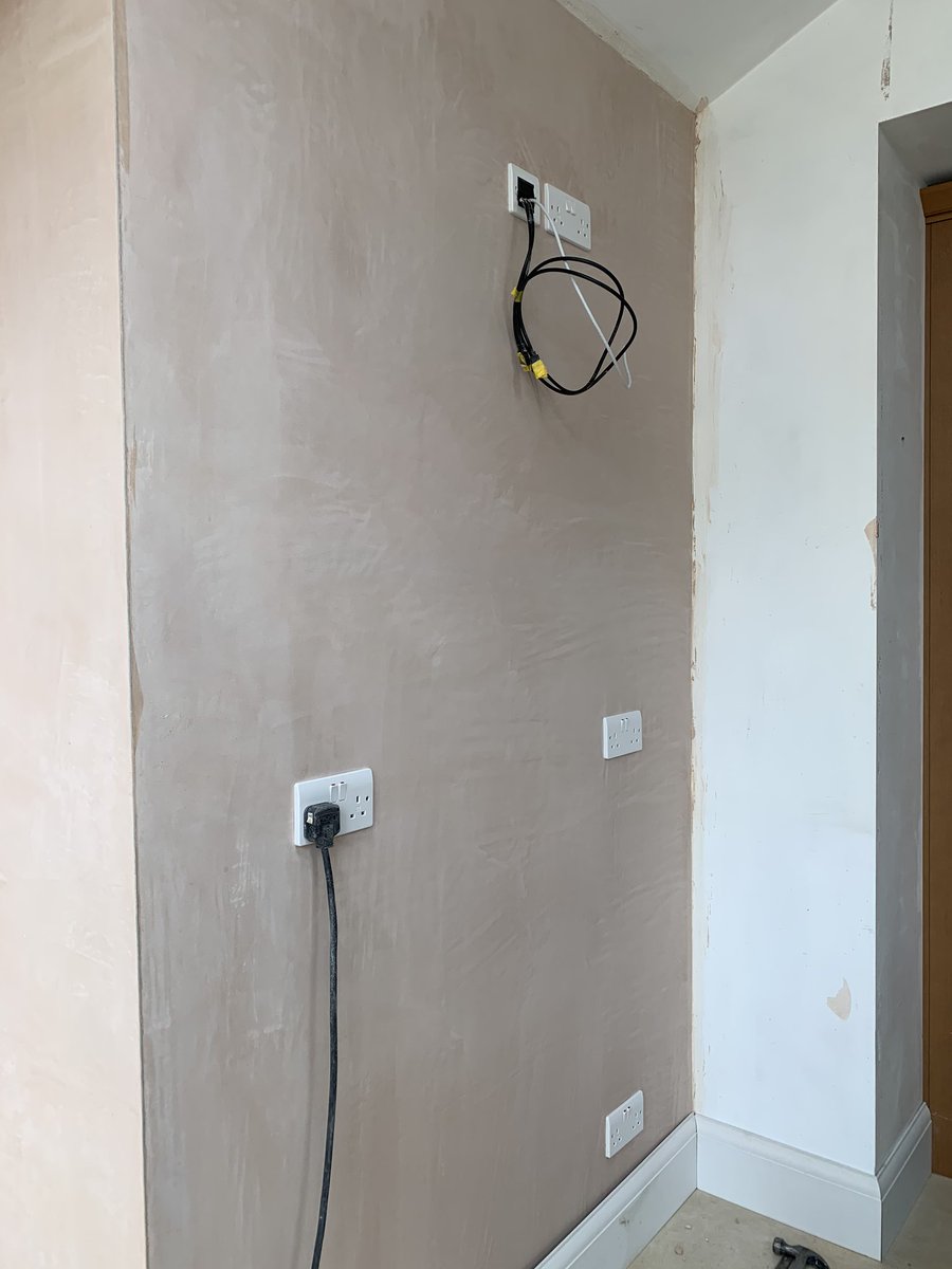 LecEtec's tweet photo. Another lovely project comes to an end in Bromley, Aurora led strip in recessed profile, Collingwood downlights controller by zano dimmers finished off in mk ๐ #collingwoodled #auroraled #mk #bromleyelectrician #kentelectrician #topsparks https://t.co/Dj33hDKPte