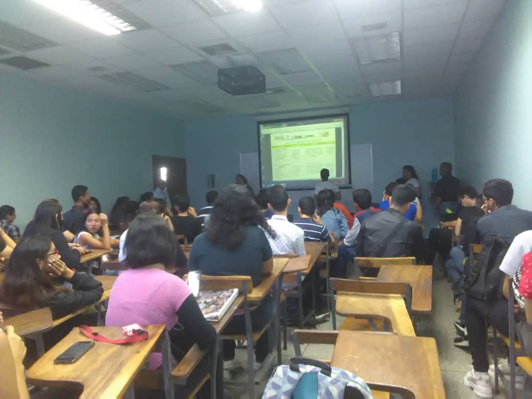 ♻️Introduccion del programa de riclaje a nivel universitation en URBE, de la mano de la direccion de educación, la Alcaldia Bolivaria de Mcbo, el IMA e IMAU. Dictado por nuestro coordinador estadal Leonardo Jimenez.♻️