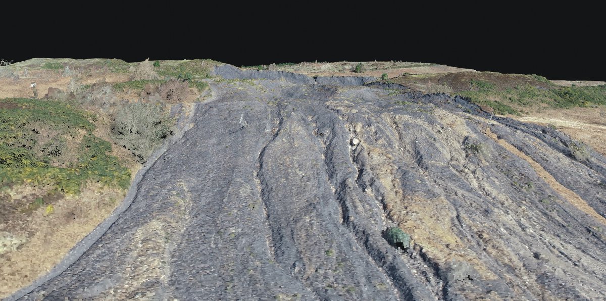 InformaticsUsw's tweet photo. 3D generated model showing landslide over Tylorstown. GIS Drone Research team. https://t.co/0eeRNwAz8u