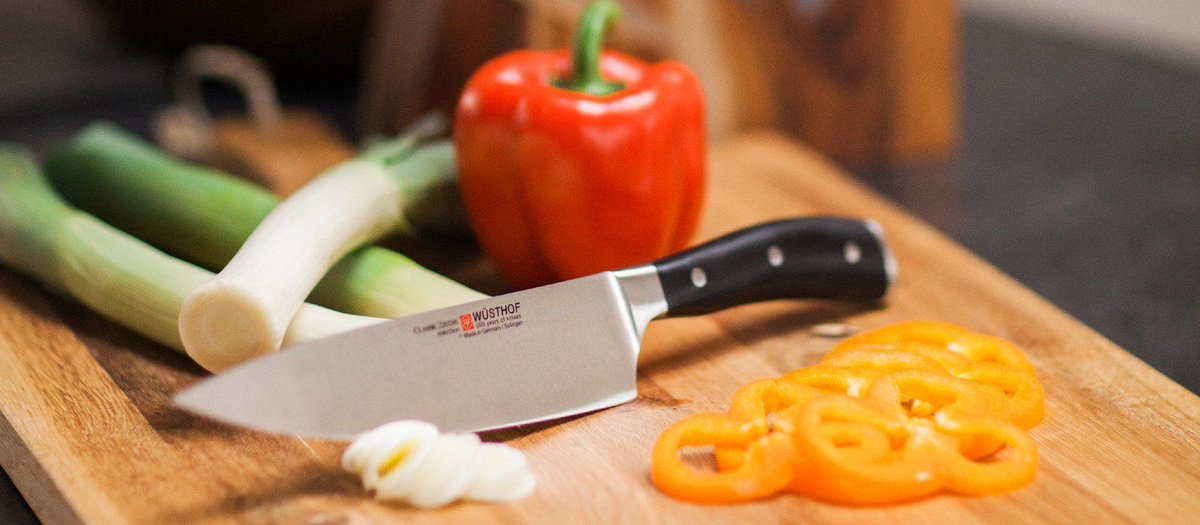 BarracksRoad's tweet photo. For the time being, The Happy  Cook is offering free delivery to customers within 15 miles from the store on orders over $49. Call in orders or place them online &amp; select  "Home Delivery." Orders placed by 4 p.m. will be delivered same day. Shop here: https://t.co/Gzrmsa4uNG! https://t.co/ktwuSkiexX
