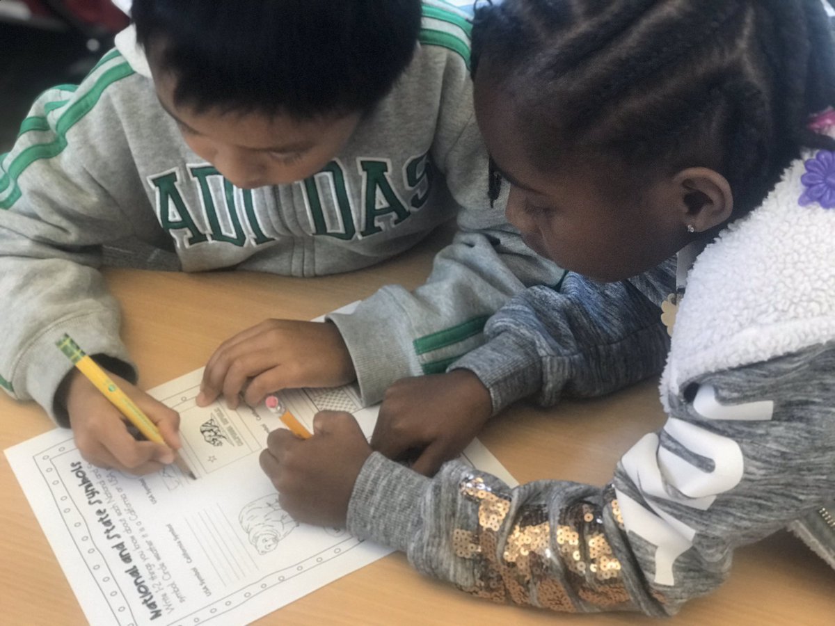 PatelLuvKinders's tweet photo. Collaborating to ask questions and share everything we have learned about national and state symbols with peers. #wcsinquiry @westlakecharter https://t.co/F83JiDlkzO