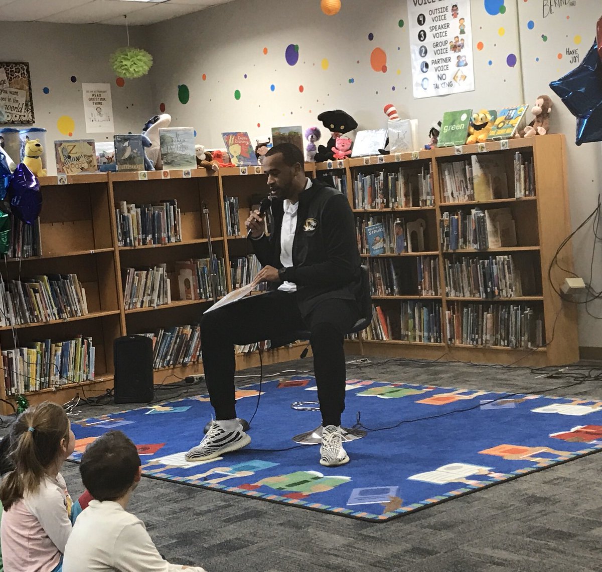 TeamMossRBE's tweet photo. We enjoyed listening to @LBowers_21 this afternoon as a local celebrity for Reading With the Stars! #rwts #readweek #wearerbe https://t.co/1CtPL4c5pf