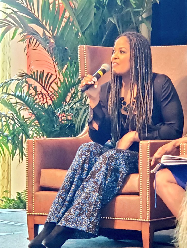MerrickRobyn's tweet photo. The phenomenal @TheRealLailaAli sharing some amazing insights on life at the @JuniorLeagueBR Women's Leadership Conference. "It's all strategy!" Thanks @ChristyReevesLA for this special time. #SouthernU_RYS20 #SUS_RYS20 https://t.co/ww9OP2mxod