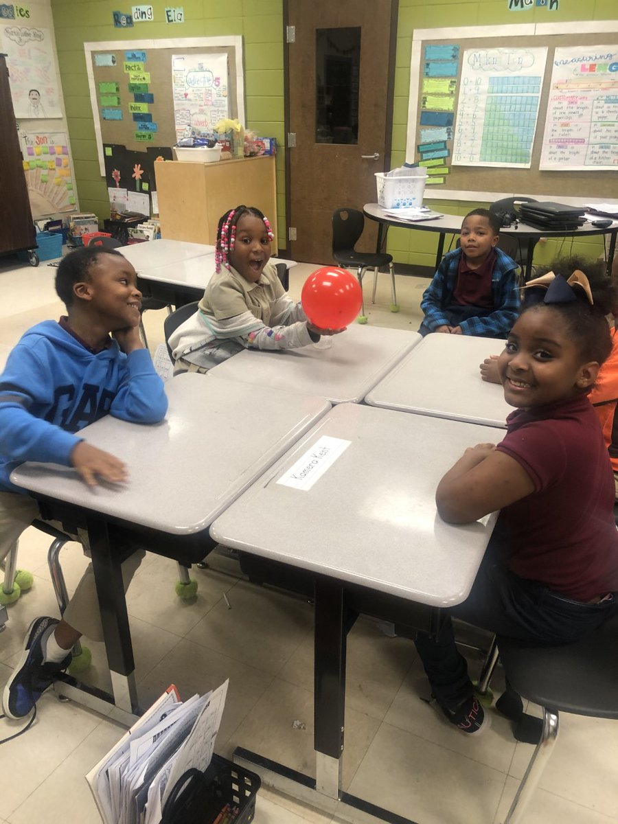 IsleOfHopeSTEaM's tweet photo. A FUN Vinegar and Baking Soda Balloon Experiment had Ms. Ahlers' 2nd grade class squealing with excitement. Her students learned how to blow up a balloon with vinegar and baking soda and learned a little chemistry at the same time! https://t.co/bSdtlfh48w