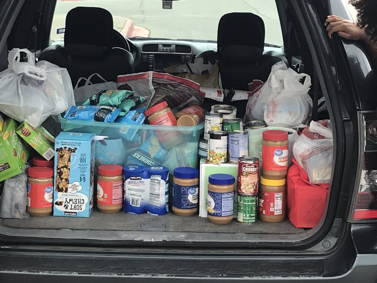 WrestlingRanger's tweet photo. Special thanks to @vistaridge_band, @vrhsfootball, @lonestarnjrotc1 and @pjohnson_vrhs for your help in our service project this Spring! LISD BACKPACK program will get a big supply of food for students in need! https://t.co/zgALDwiwht
