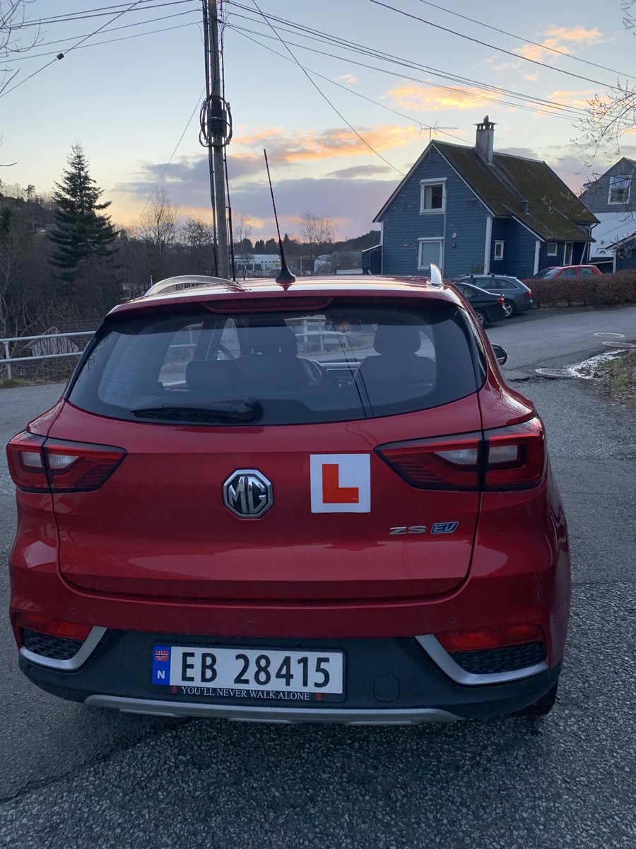 Christian Mohn™ tweet media