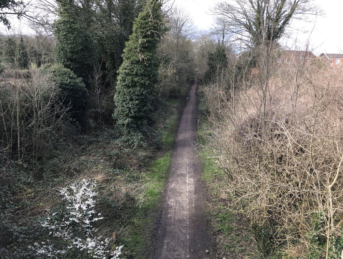 KirkStan's tweet image. Great couple of hours revisiting the old disused railway cycle paths around #Wetherby #Spofforth #Linton #Collingham earlier today. Giddy as a kid in a sweetshop aboard my New Special #LeapYear #LeapYear2020 15th Birthday present! @BromptonBicycle #M6L #RawLacquer 👍 😊