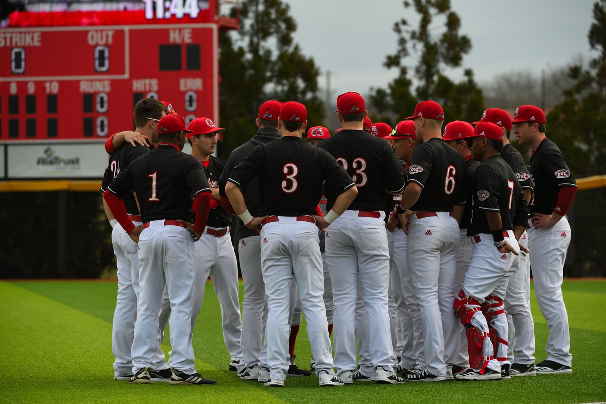 JaxStateBB's tweet photo. 🐔⚾️ https://t.co/6SqLwWzA30