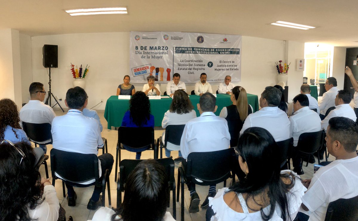 RCESTATAL's tweet photo. Se consolida la Firma de Convenio Institucional entre el Centro de Justicia para las Mujeres y la Coordinación Técnica del Registro Civil Estatal, con la presencia del titular @LeninCarbajal1, gracias a ello se beneficiará a más mujeres guerrerenses. 

https://t.co/Qqfp1ulTBM https://t.co/pLFj0SshK1