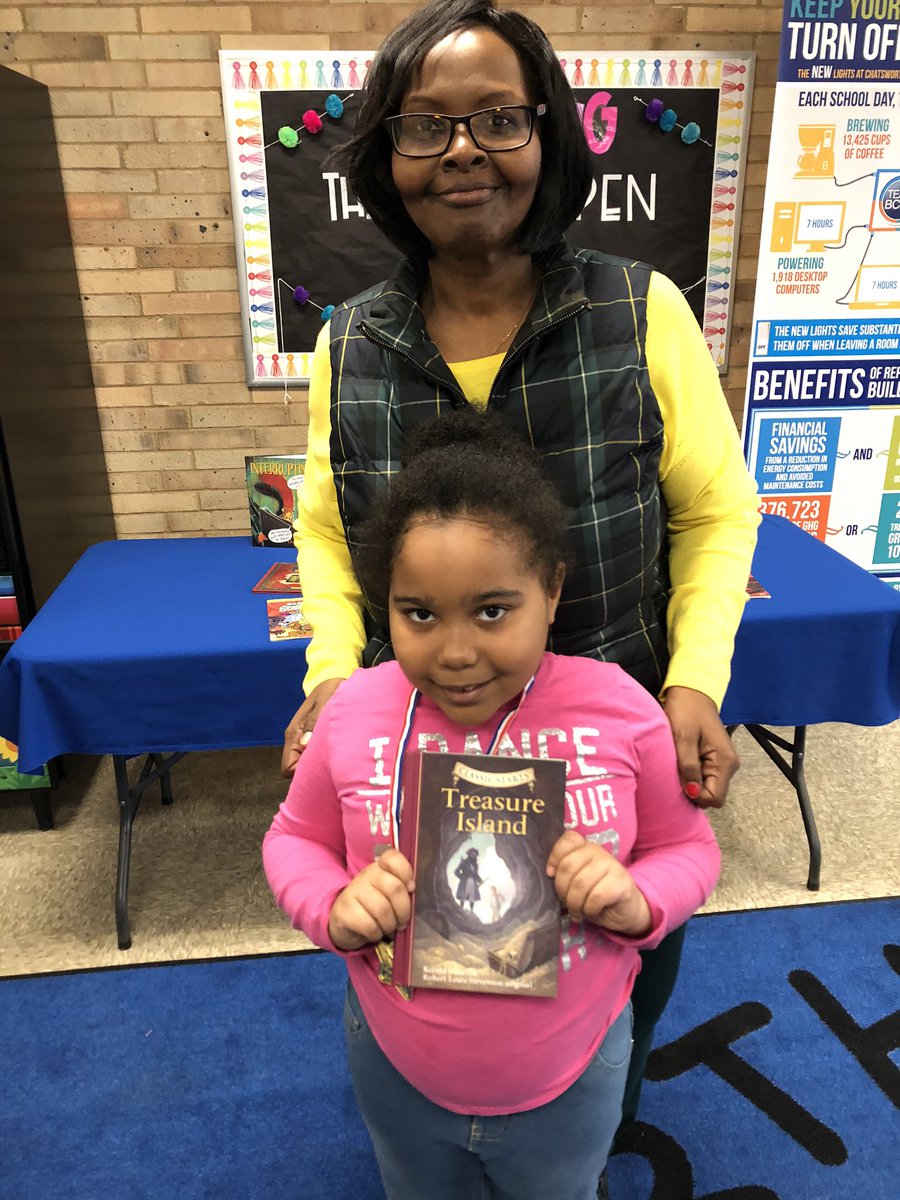 MrsRothTCS's tweet photo. These @ChatsworthSch Champs are all smiles as they pick books from the book machine today! 😍📚❤️#ChatsWORTHY #CapableConnectedAndSecure #fortheloveofreading https://t.co/vyhgypow01