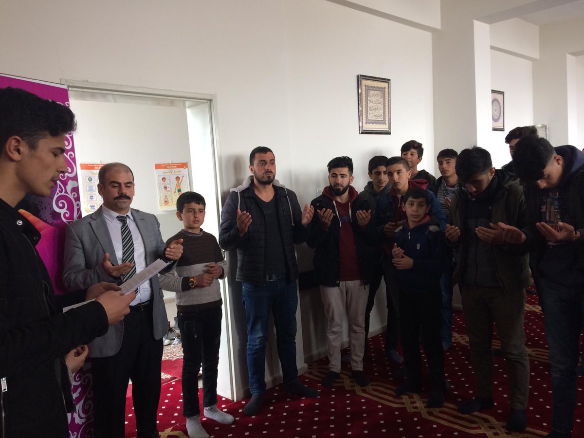 Ortaokul ve lise öğrencilerimiz tarafından Çanakkale şehitleri , 15 Temmuz Demokrasi şehitleri ve tüm şehitlerimize hatim indirilirek hatim duası yapıldı.
<a href="/Maliyldz12/">Mehmet Ali YILDIZ</a> 
@KarliovaMEM 
<a href="/Asevimkulfani/">Abdullah SEVİM</a>