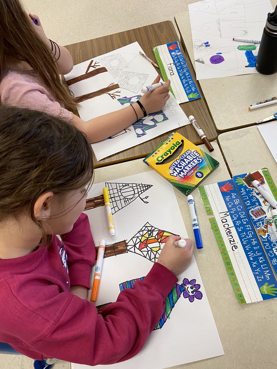 Mrs_Cords's tweet photo. Love the way our primary/secondary and warm/cool birdhouses turned out! Students worked so hard on designing, colouring, and drawing birds for the art work. Come on Spring! https://t.co/Dzc09z20a3