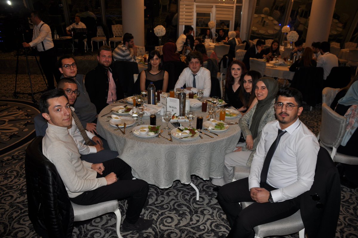 gutfbat's tweet photo. ✨Birbirinden değerli hocalarımıza ve sunum yapan,dinlemeye gelen arkadaşlarımıza teşekkürü bir borç biliriz🤗🙏🏻 https://t.co/oMVdXl50Gf