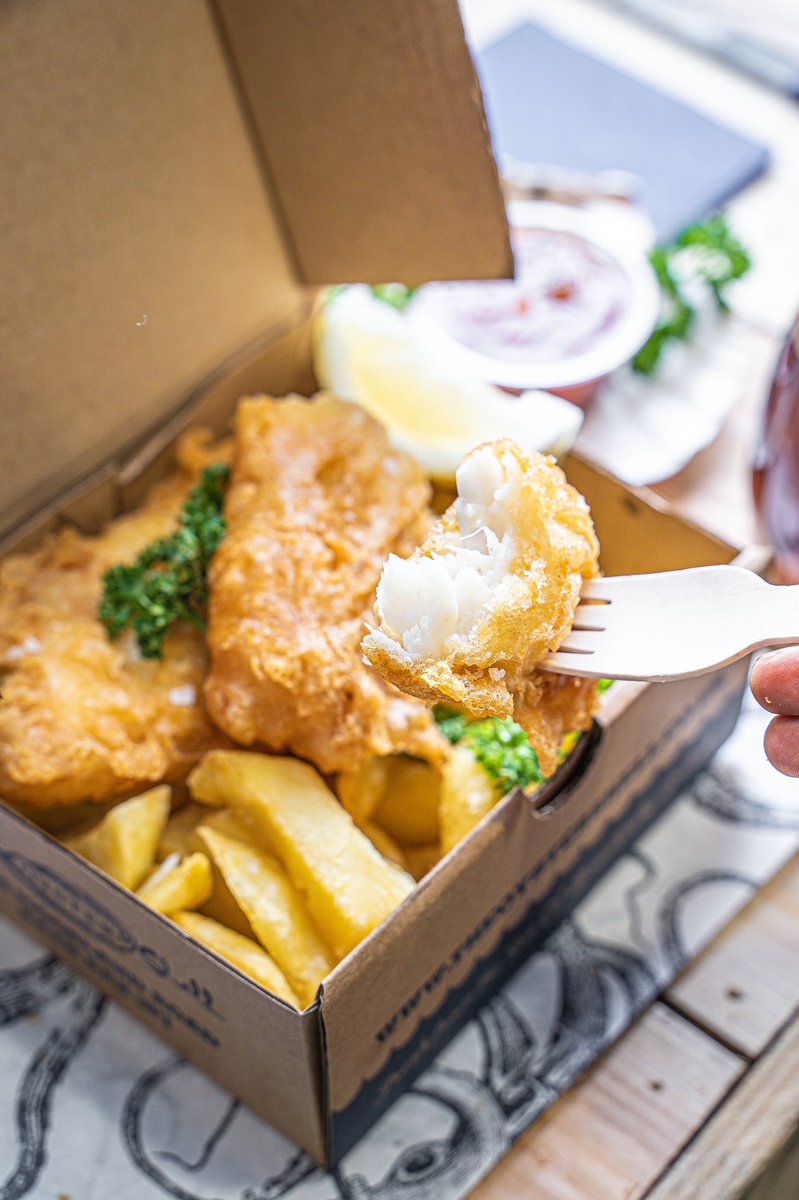 oystershellbath's tweet photo. Weekend essentials...! ππ¦πβ¨
You can order via the website or download the app for click and collect β https://t.co/KVgvTCjvxk
#fishfriday #scampiandchips #smallcod https://t.co/AG4atzYd9g