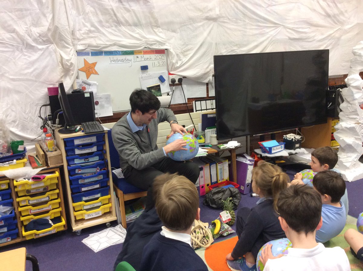 cheselbournevs's tweet photo. The final learning activity of our STEM Fortnight... a visit from Mr Lansdale, a Thomas Hardye Maths teacher. The children loved learning about averages, temperatures, and the environmental link-air miles of some of the foods we eat and impact on our carbon footprints. Thank you! https://t.co/CsmWDXK6TQ