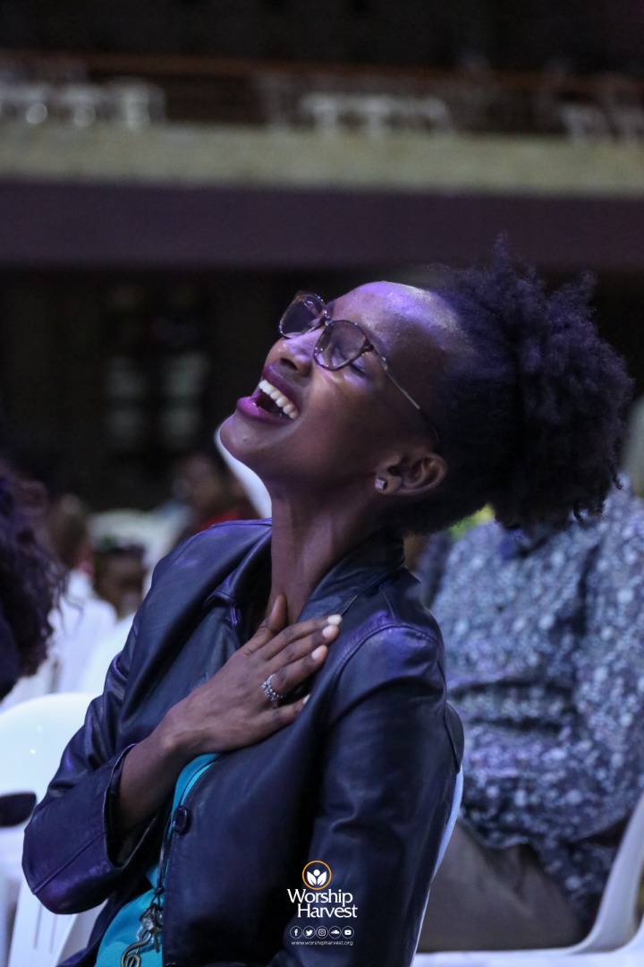 worship_harvest's tweet photo. "Don't count me out
I'm on my way
To a better place
To a brighter day
I will recover all"
#DFZ #TheOneCampaign
@dr_naki_lubega @abirulu @BigirwenkyaS @AnitaKomukama @LizahMinellie @chriskaweesa @ka_k_zsha @Bee3Byemanzi @SanyuSings @BlessedIvan https://t.co/c4YVV0wOsl