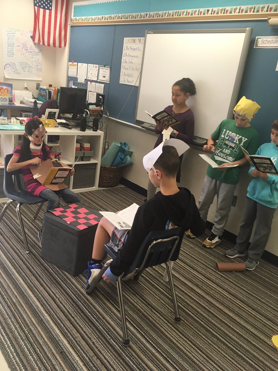 We love Reader’s Theater week! #thegingerbreadboyuptown <a href="/BmeCmsd/">BME_CMSD</a>