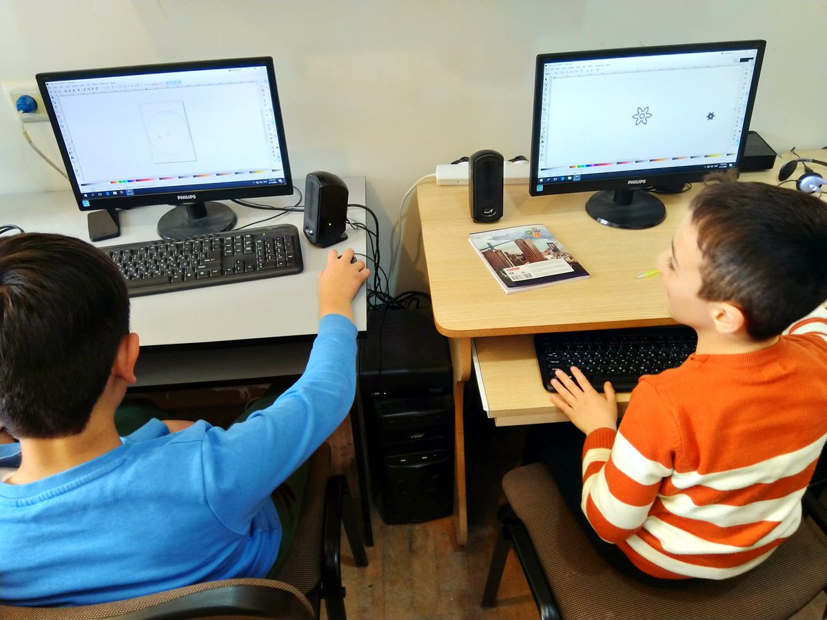 karvacharmath's tweet photo. Exploring 'Render' tools in #inkscape day before going remote

#Karvachar #Artsakh #Armenia #kids #education #school #graphics #design #covid19 https://t.co/75QkMzxVWF