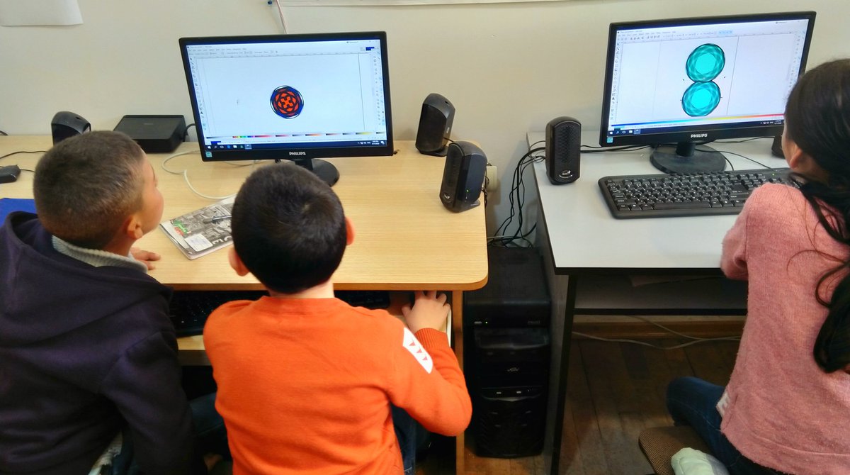karvacharmath's tweet photo. Exploring 'Render' tools in #inkscape day before going remote

#Karvachar #Artsakh #Armenia #kids #education #school #graphics #design #covid19 https://t.co/75QkMzxVWF