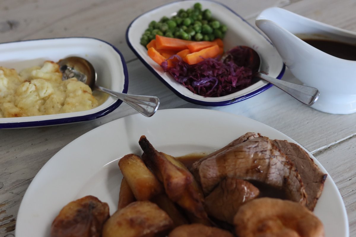Looking for somewhere to enjoy Sunday Lunch with the family this weekend? Our legendary roasts are available at De Koffie Pot on Sunday 12pm - 3pm ♥️

Walk-ins welcome, but if you'd prefer to reserve a table, visit: opentable.co.uk/r/de-koffie-po…

#riverside #riverwye #hereford